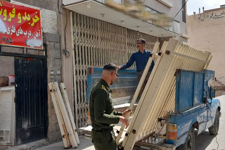 کشف نرده‌های سرقت شده کوه آتشگاه اصفهان