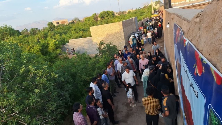 برپایی جشنواره گل انار در شاهدیه یزد