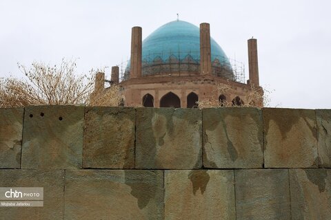 بازدید هیات دیپلماتها و سرکنسول کشور از گنبد سلطانیه