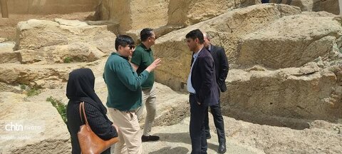 بازدید هیات دیپلماتها و سرکنسول کشور از گنبد سلطانیه