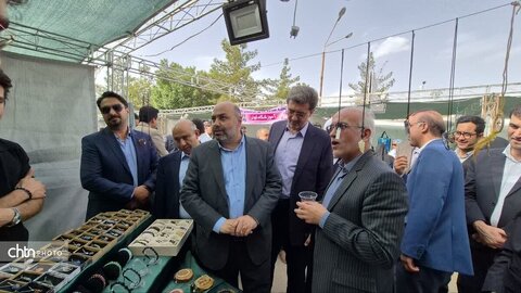 دومین نمایشگاه توانمندی‌های گردشگری و صنایع‌دستی در دانشگاه آزاد اسلامی واحد یزد