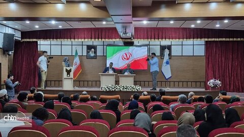 دومین نمایشگاه توانمندی‌های گردشگری و صنایع‌دستی در دانشگاه آزاد اسلامی واحد یزد