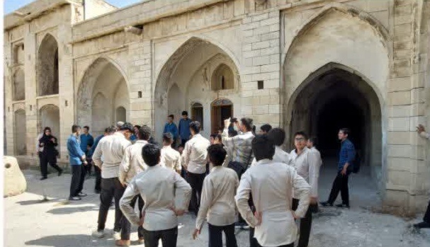 برگزاری اردوی گردشگری مقاومت و راهیان پیشرفت در بوشهر