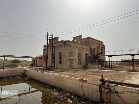 بازدید مدیرکل میراث‌فرهنگی خوزستان از تلمبه‌خانه دارخُوین،گنجینه ارزشمند نفت جنوب