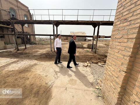 بازدید مدیرکل میراث‌فرهنگی خوزستان از تلمبه‌خانه دارخُوین،گنجینه ارزشمند نفت جنوب