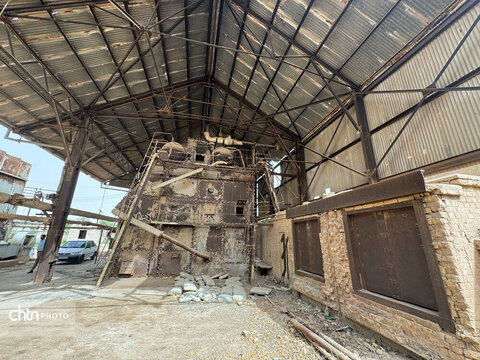 بازدید مدیرکل میراث‌فرهنگی خوزستان از تلمبه‌خانه دارخُوین،گنجینه ارزشمند نفت جنوب