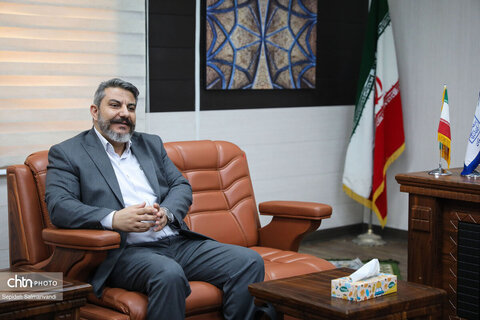 دیدار گقارد منصوریان نماینده مردم ارامنه جنوب کشور در مجلس شورای اسلامی با محمد جوروند مدیرکل میراث فرهنگی،گردشگری و صنایع دستی خوزستان