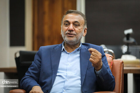 دیدار گقارد منصوریان نماینده مردم ارامنه جنوب کشور در مجلس شورای اسلامی با محمد جوروند مدیرکل میراث فرهنگی،گردشگری و صنایع دستی خوزستان