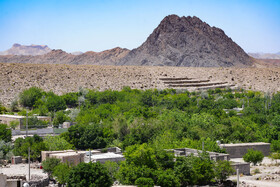 کُچ، روستایی دیدنی و سرسبز در دامنه کوه تفتان