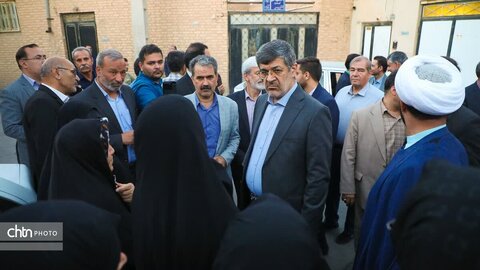 حضور مدیرکل میراث فرهنگی، گردشگری و صنایع دستی یزد در بین مردم محله یعقوبی