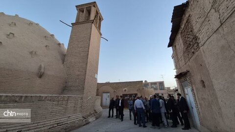 حضور مدیرکل میراث فرهنگی، گردشگری و صنایع دستی یزد در بین مردم محله یعقوبی