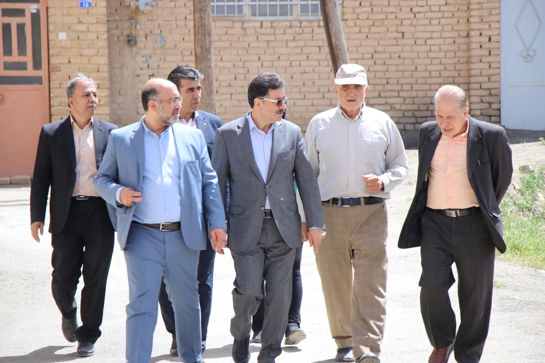 تجلیل از خدمات علمی استاد سید محمد میرشکرایی در تفرش؛ تأکید بر بهرهمندی از تجربه مفاخر مردمشناسی ایران