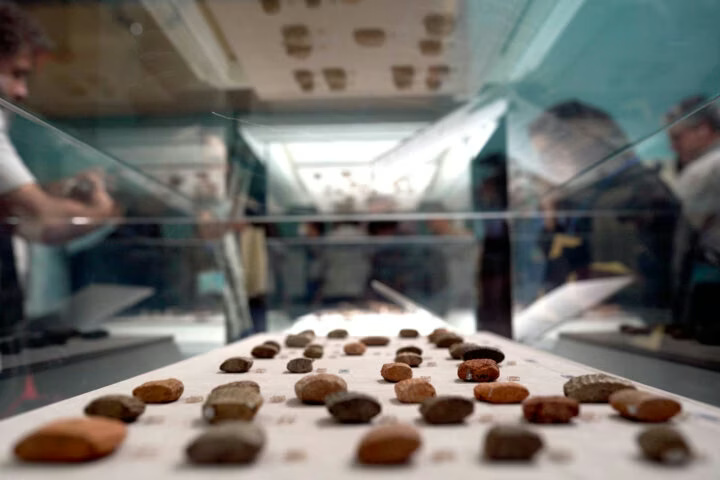 ایران، زادگاه نوشتن و نگهدار خرد در لوح، پوست و کاغذ/ از کتیبه بیستون تا جامعالتواریخ؛ هزاران روایت در یک تمدن