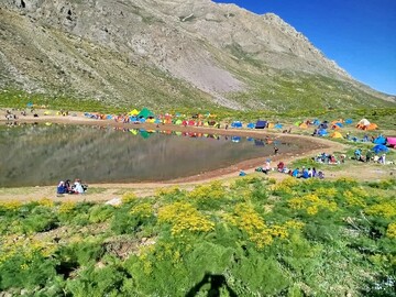 منطقه گردشگری کوه‌گل سی سخت مملو از گردشگران داخلی