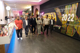 بازدید استاندار قم از مجتمع بازار شهر
