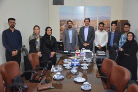 تجلیل از عوامل اجرایی و دست اندرکاران جشنواره نوروزی "لبخند بهار" میدان خان یزد