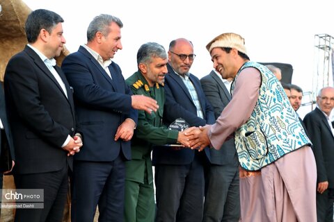 بازدید استاندار اردبیل از جشنواره کوچ عشایر مغان