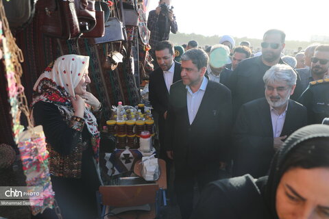 بازدید استاندار اردبیل از جشنواره کوچ عشایر مغان