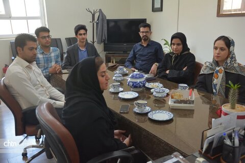 تجلیل از عوامل اجرایی و دست اندرکاران جشنواره نوروزی "لبخند بهار" میدان خان یزد