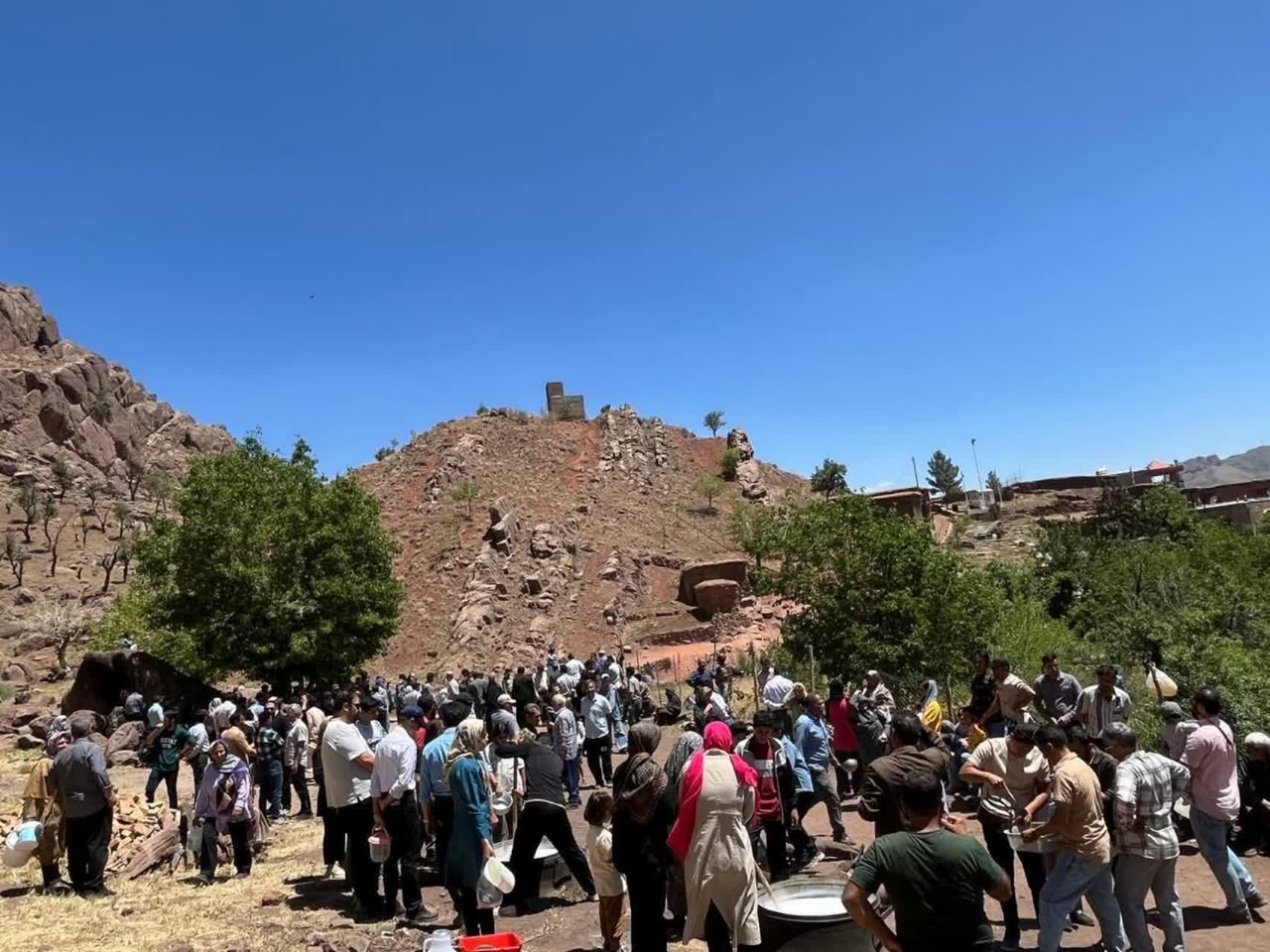 دومین جشنواره گردشگری «شکرانه شیر» در روستای گردشگری بکاول تربت حیدریه برگزار شد
