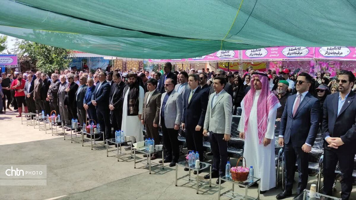 رونمایی از لوح ثبتی جشنواره گل محمدی روستای فرخد مشهد در تقویم رویدادهای گردشگری ایران