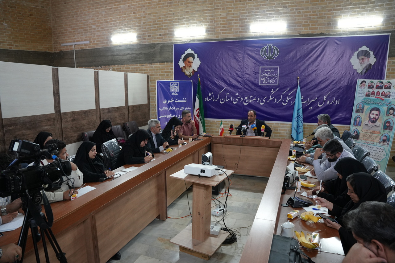 کاوش در دشت کاهو و ارائه نقشههای دقیق پروژه پیش نیاز بررسی تلهکابین تاقبستان است/ سنگ فرش جاده قلعه گبری سرپلذهاب با نظارت کارشناسان میراثفرهنگی انجام میشود