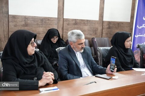 نشست خبری
