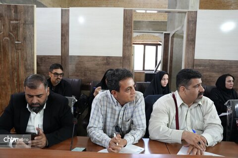نشست خبری