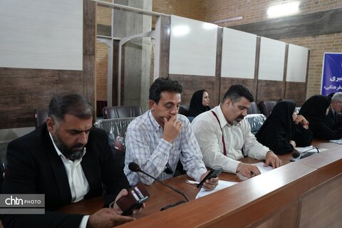 نشست خبری