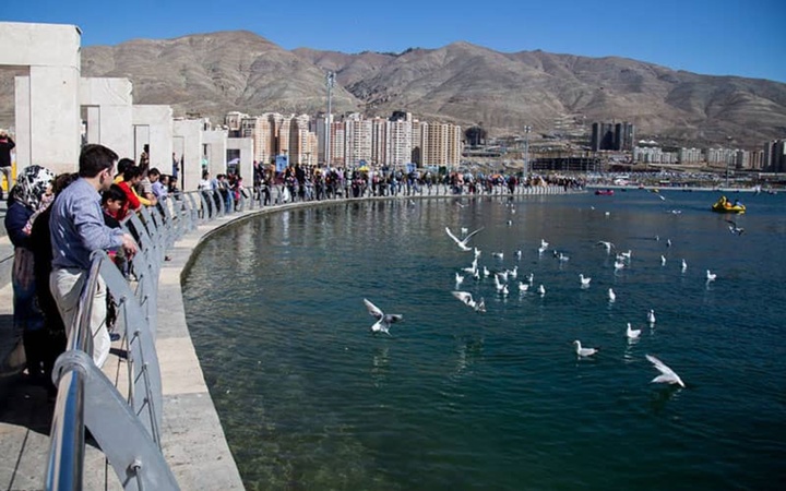 طراحی بسته‌های گردشگری ارزان و خانواده‌محور در تهران