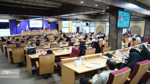 نشست خبری استاندار قم