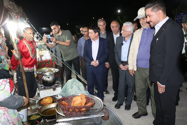بازدید استاندار خراسان شمالی از جشنواره ملی اقوام ایرانی