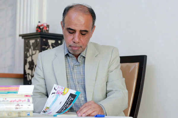 چطور کودکان را به سمت کتاب‌خوانی ترغیب کنیم؟ / میرکیانی: کتاب کودک باید محتوای مناسب داشته باشد