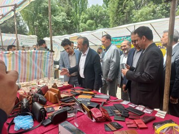 افتتاح بازارچه موقت عرضه محصولات و تولیدات مشاغل خانگی در میاندوآب