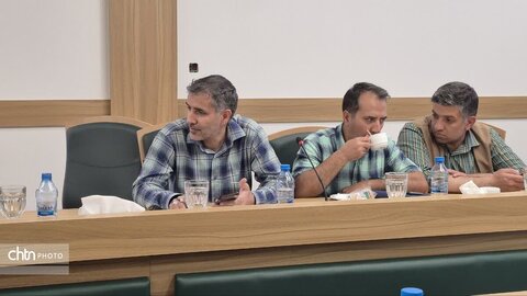 نشست خبری اصحاب رسانه و مطبوعات با مدیرکل و  میراث‌فرهنگی گردشگری و صنایع‌دستی  و معاون صنایع‌دستی استان یزد