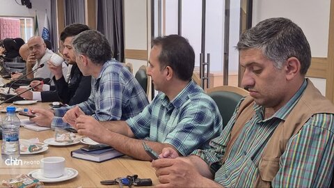 نشست خبری اصحاب رسانه و مطبوعات با مدیرکل و  میراث‌فرهنگی گردشگری و صنایع‌دستی  و معاون صنایع‌دستی استان یزد