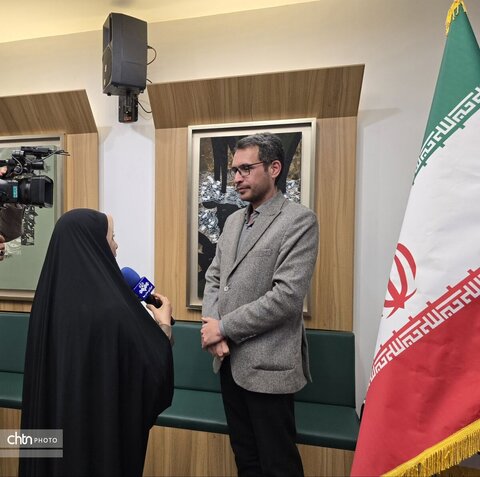 نشست خبری اصحاب رسانه و مطبوعات با مدیرکل و  میراث‌فرهنگی گردشگری و صنایع‌دستی  و معاون صنایع‌دستی استان یزد