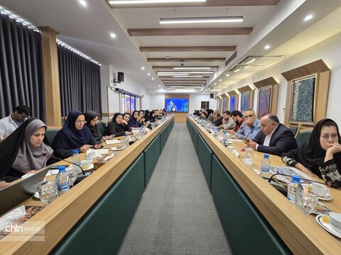 نشست خبری اصحاب رسانه و مطبوعات با مدیرکل و  میراث‌فرهنگی گردشگری و صنایع‌دستی  و معاون صنایع‌دستی استان یزد