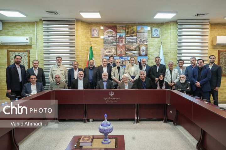 نخستین نشست شورای جشنواره چند رسانه ای