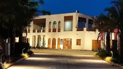 برگزاری نشست ادبی به مناسبت روز پاسداشت زبان فارسی و روز فردوسی در بوشهر