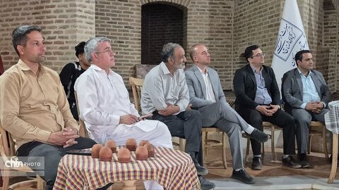 کارگاه نقد و بررسی چالش‌های حفاظت و بهره‌برداری از کاروانسراهای میراث جهانی در خرانق