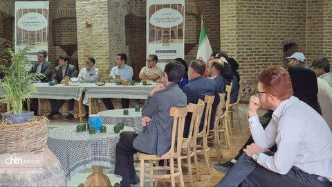 کارگاه نقد و بررسی چالش‌های حفاظت و بهره‌برداری از کاروانسراهای میراث جهانی در خرانق