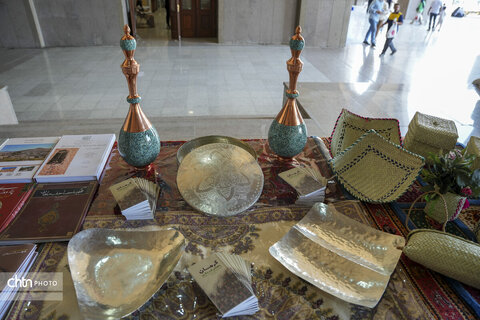 نمایشگاه کتاب