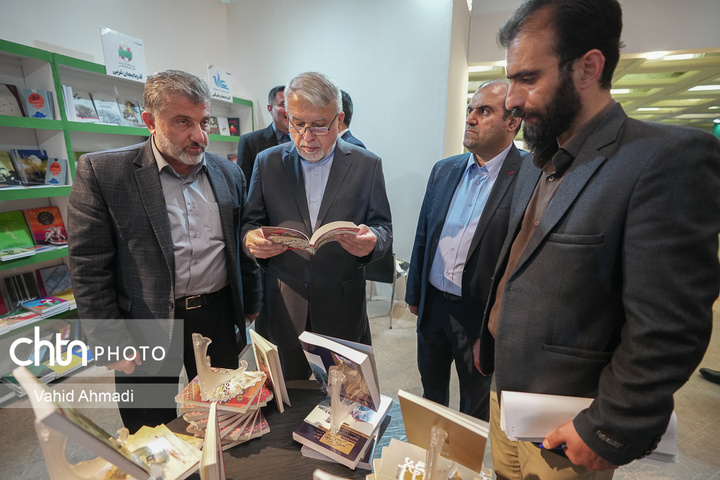 بازدید سید رضا صالحی امیری از سی و ششمین نمایشگاه بین المللی کتاب تهران