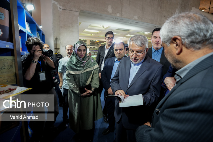 بازدید سید رضا صالحی امیری از سی و ششمین نمایشگاه بین المللی کتاب تهران