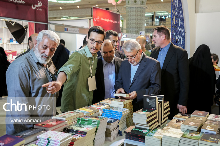 کتاب‌خوانی یکی از ارکان بنیادین توسعه فرهنگی و تمدن جوامع است/ حمایت وزارت میراث‌فرهنگی از ثبت کتب و آثار تاریخی و فرهنگی کتابخانه‌های کشور