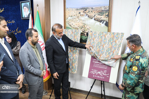 پوسترهای «رویداد میراث دفاع‌مقدس و گردشگری مقاومت» و «نشست ملی گردشگری مقاومت» رونمایی شد