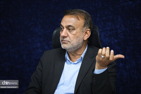 نشست مدیرکل میراث‌فرهنگی، گردشگری و صنایع‌دستی خوزستان با اصحاب رسانه