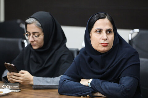نشست مدیرکل میراث‌فرهنگی، گردشگری و صنایع‌دستی خوزستان با اصحاب رسانه