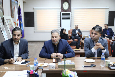نشست مدیرکل میراث‌فرهنگی، گردشگری و صنایع‌دستی خوزستان با اصحاب رسانه